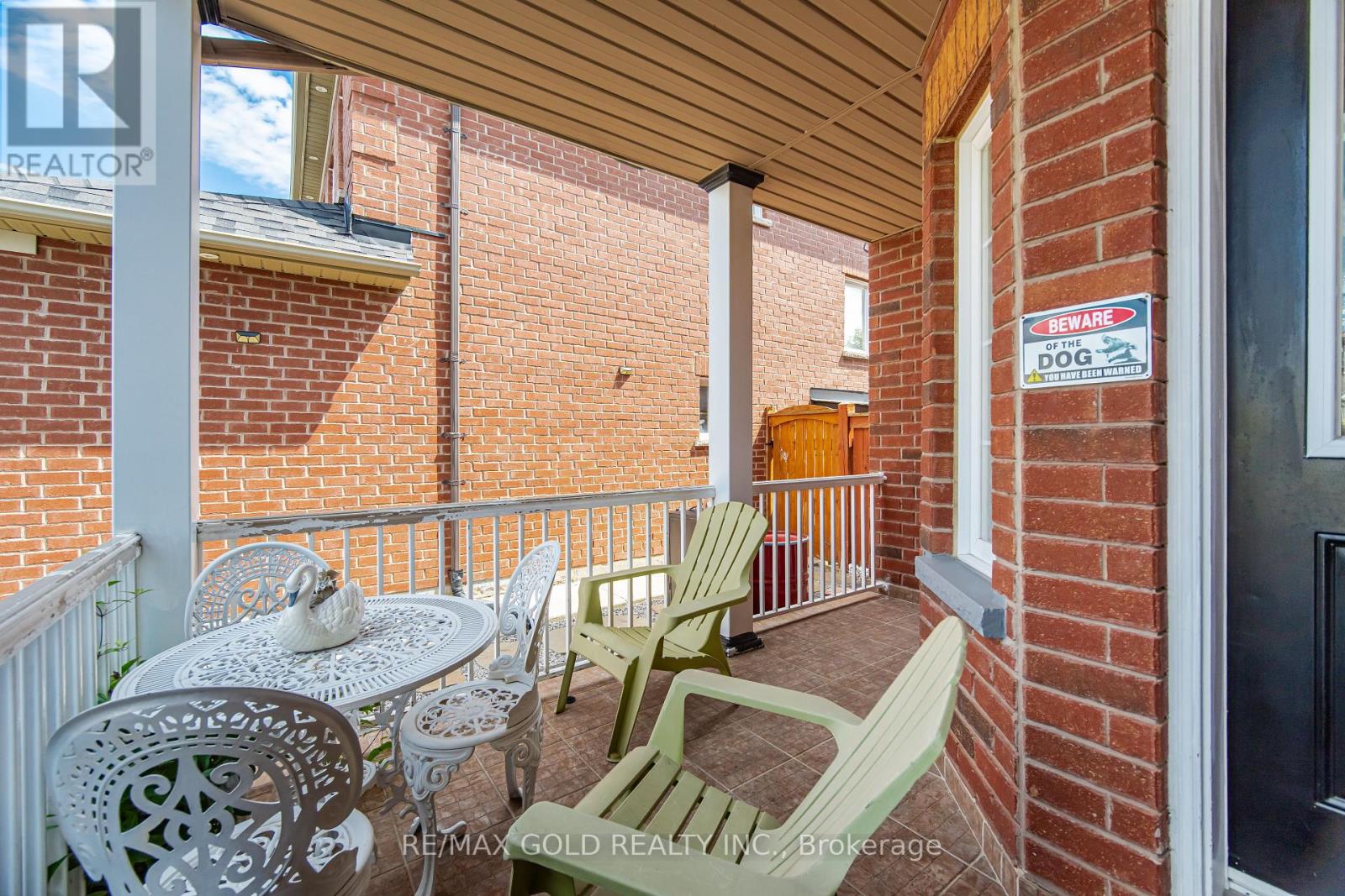 15 Denim Drive, Brampton, Ontario  L6P 1K4 - Photo 7 - W13681444