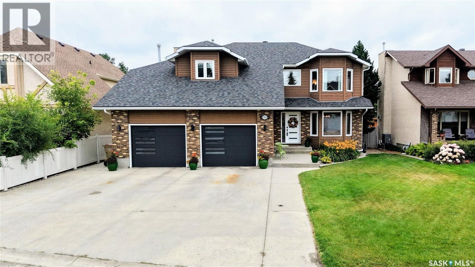 7551 Butler Bay, Regina, Saskatchewan  S4Y 1B9 - Photo 2 - SK045759
