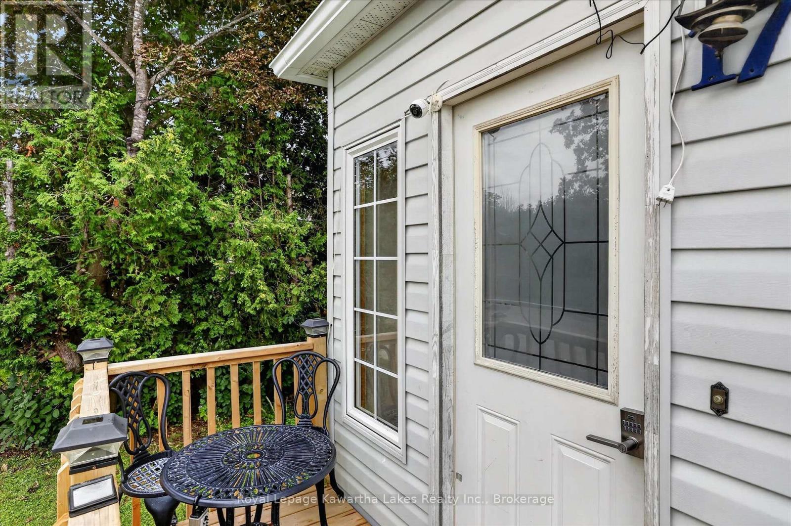 17 Crandall Street, Kawartha Lakes, Ontario  K9V 1R9 - Photo 4 - X13681514