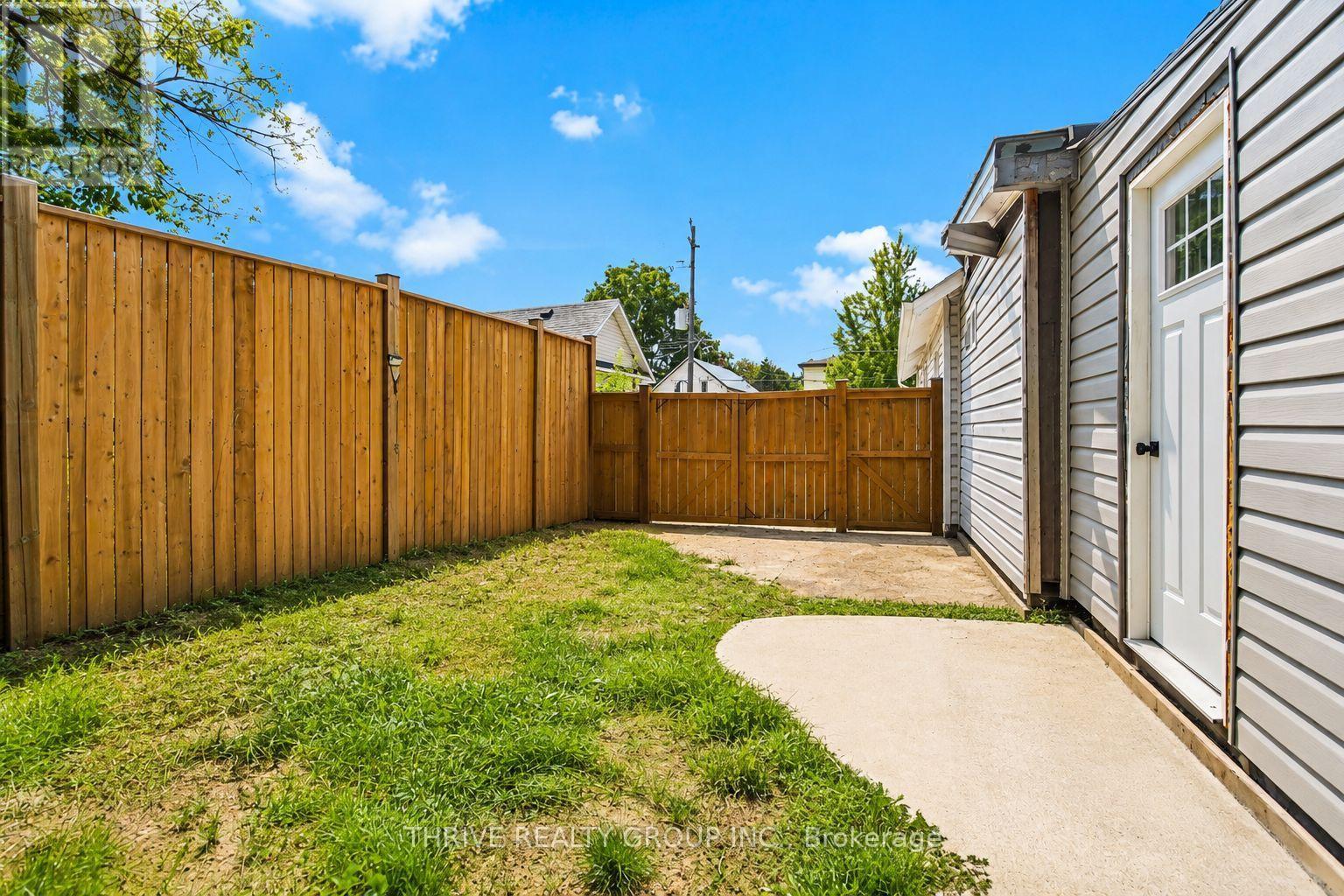 35 Malakoff Street, St. Thomas, Ontario  N5P 1L8 - Photo 35 - X13681526