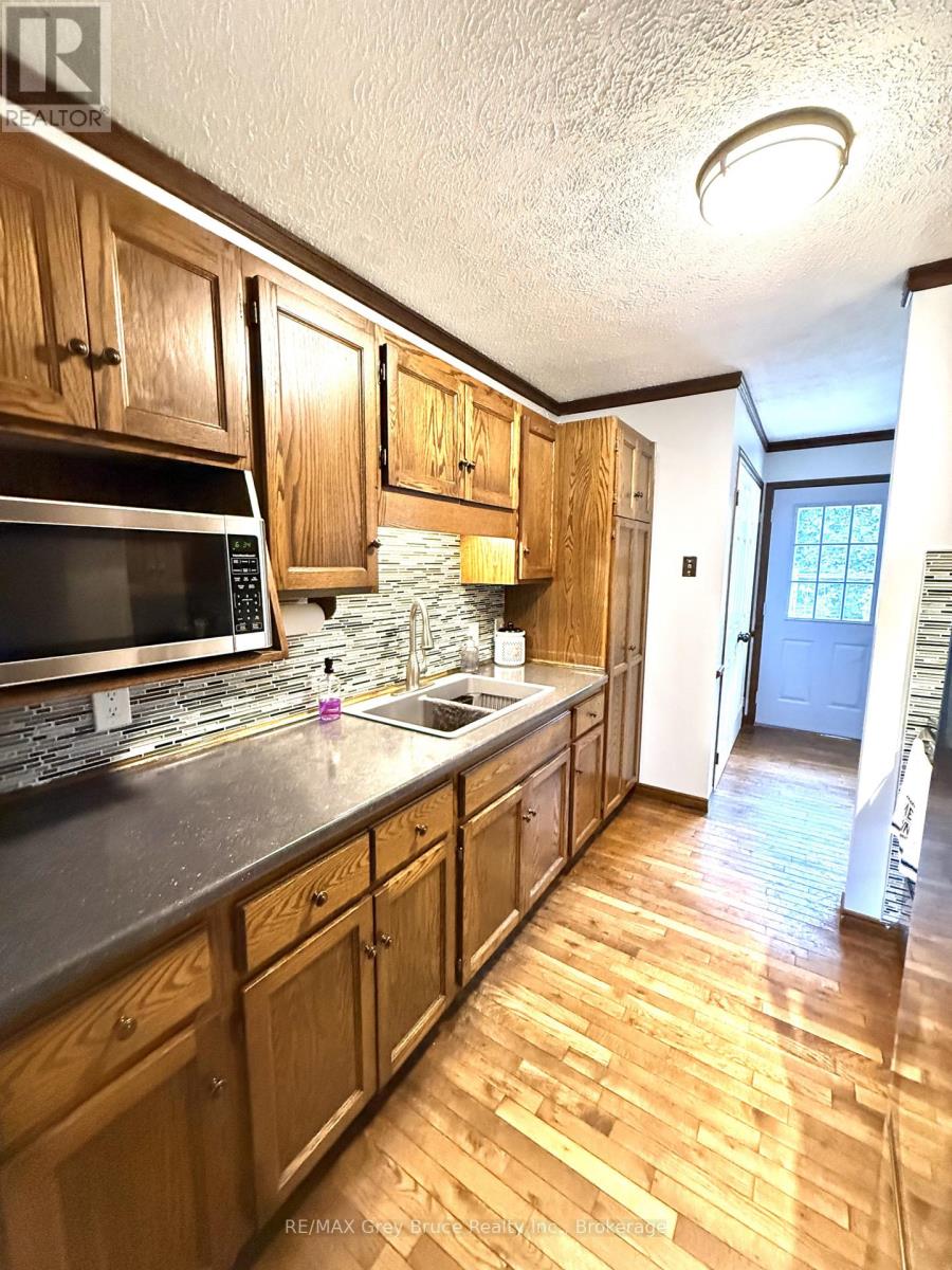 840 4th Street E, Owen Sound, Ontario  N4K 1B6 - Photo 6 - X13681528