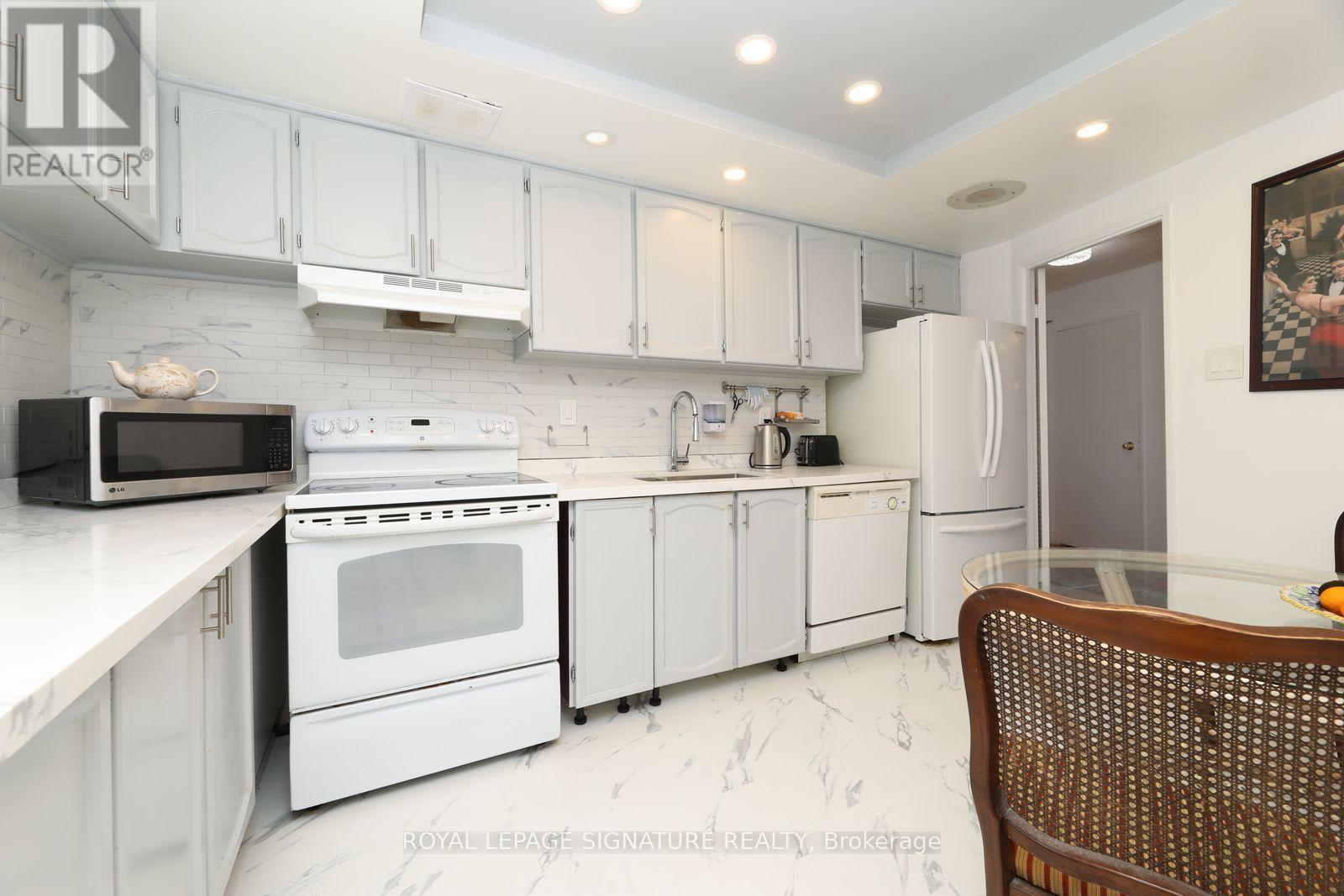 1402 - 3303 Don Mills Road, Toronto, Ontario M2J 4T6 - Photo 15 - C13681508