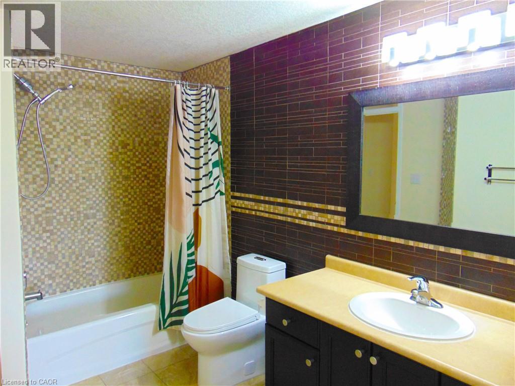 214 Snowdrop Crescent, Kitchener, Ontario  N2E 4C2 - Photo 20 - 40845246