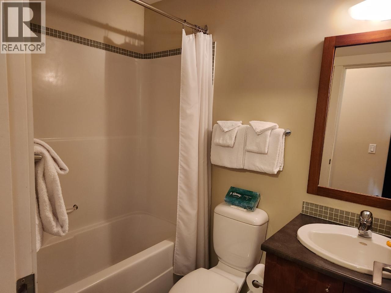 2049 Summit Drive Unit# 114c, Panorama, British Columbia  V0A 1T0 - Photo 7 - 10397925