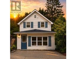 47 DENNE BOULEVARD, Newmarket, Ontario