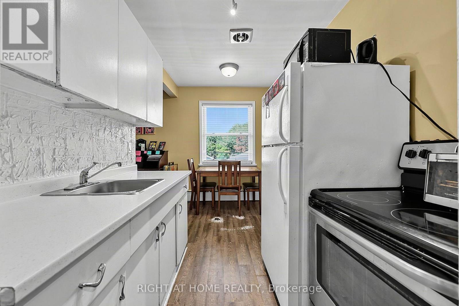 137 Vancouver Street, Barrie (Codrington), Ontario  L4M 4M5 - Photo 21 - S13681520