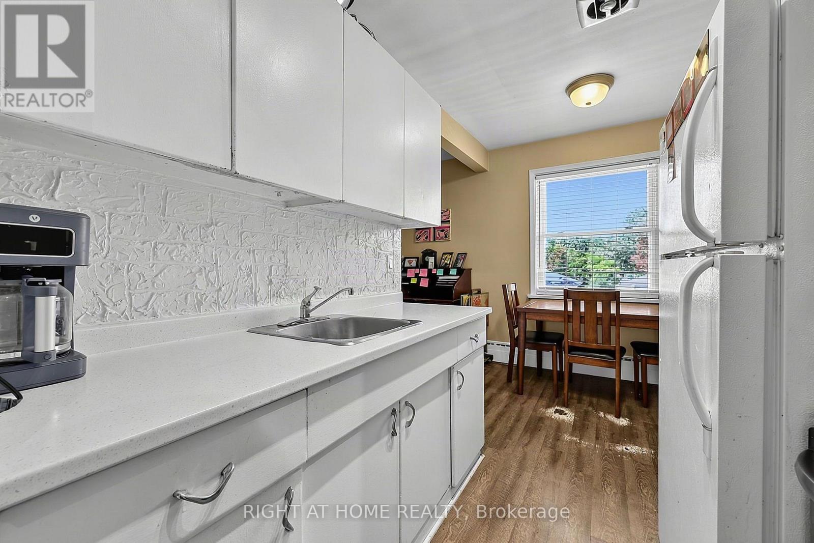 137 Vancouver Street, Barrie (Codrington), Ontario  L4M 4M5 - Photo 22 - S13681520