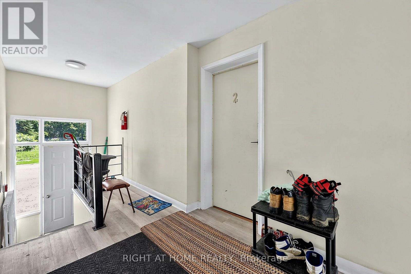 137 Vancouver Street, Barrie (Codrington), Ontario  L4M 4M5 - Photo 31 - S13681520