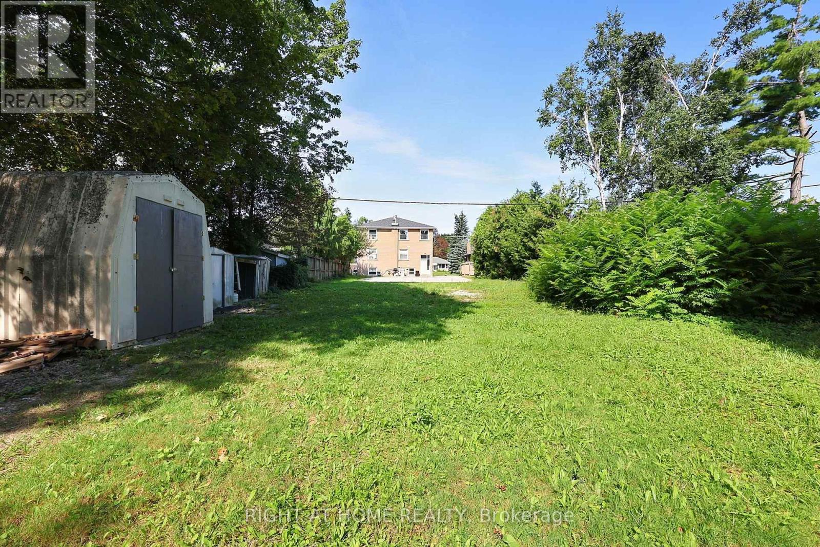 137 Vancouver Street, Barrie (Codrington), Ontario  L4M 4M5 - Photo 35 - S13681520