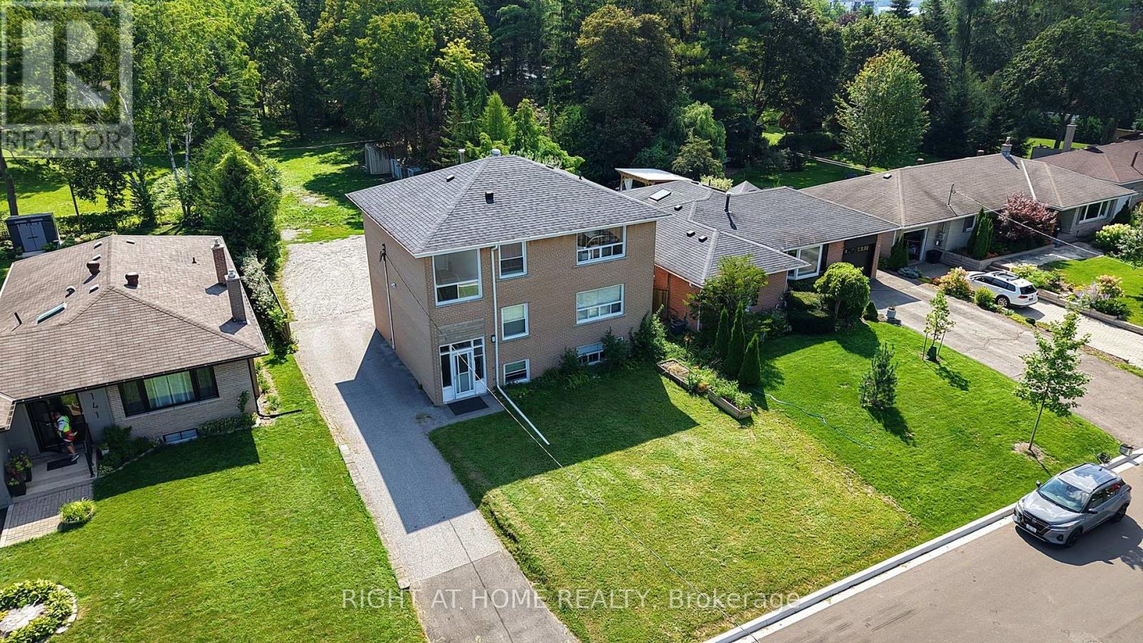 137 Vancouver Street, Barrie (Codrington), Ontario  L4M 4M5 - Photo 38 - S13681520