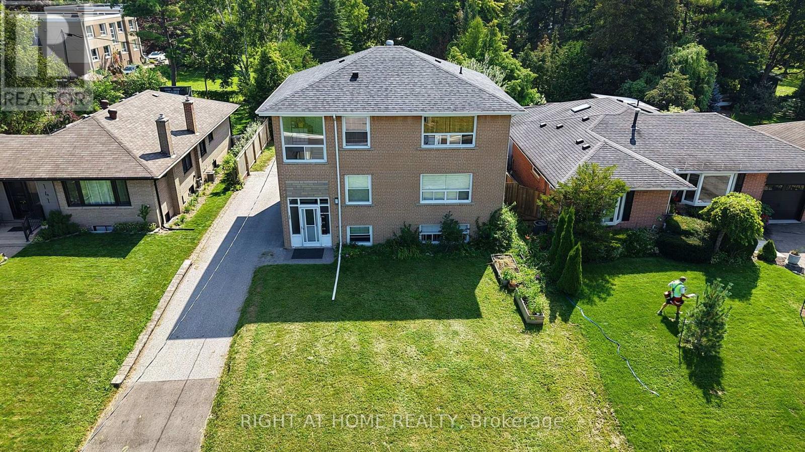 137 Vancouver Street, Barrie (Codrington), Ontario  L4M 4M5 - Photo 39 - S13681520