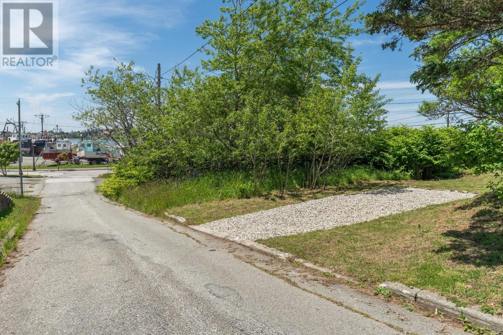 7 Pearl Street, Yarmouth, Nova Scotia  B5A 3M4 - Photo 36 - 202615926