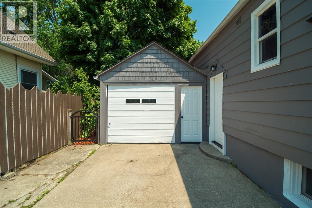 314 Cameron Street, Sarnia, Ontario  N7T 4B5 - Photo 36 - 26019900
