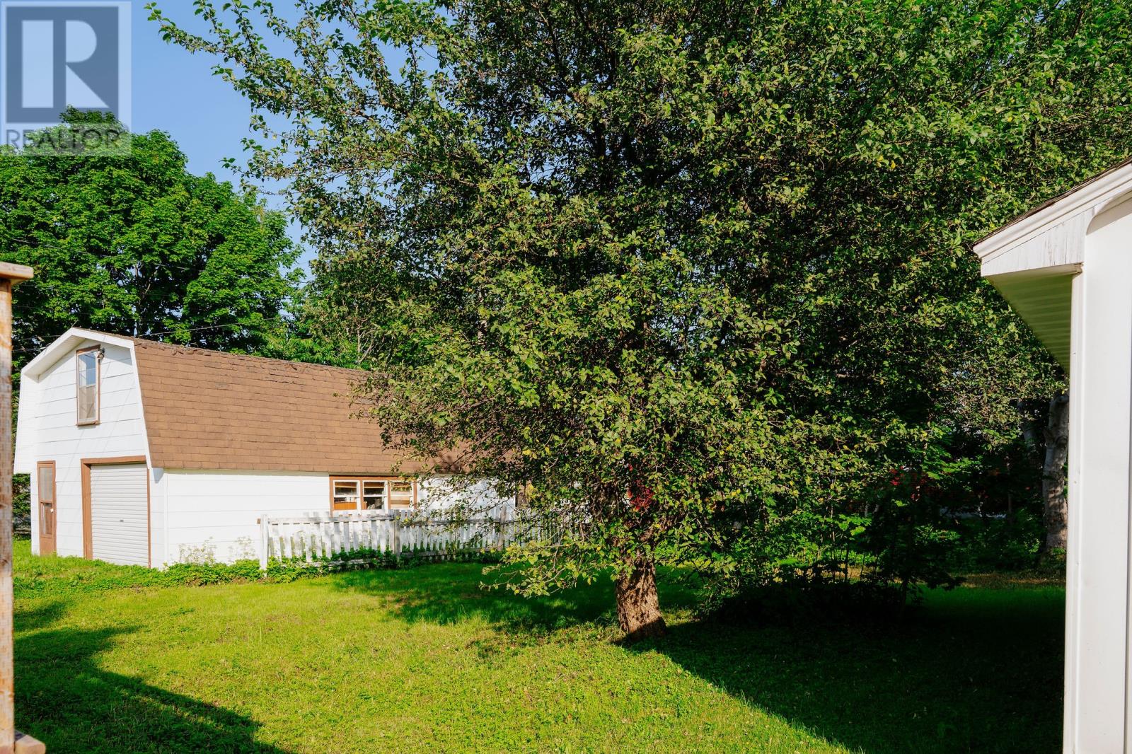 49 Hawker Crescent, Gander — photo 37