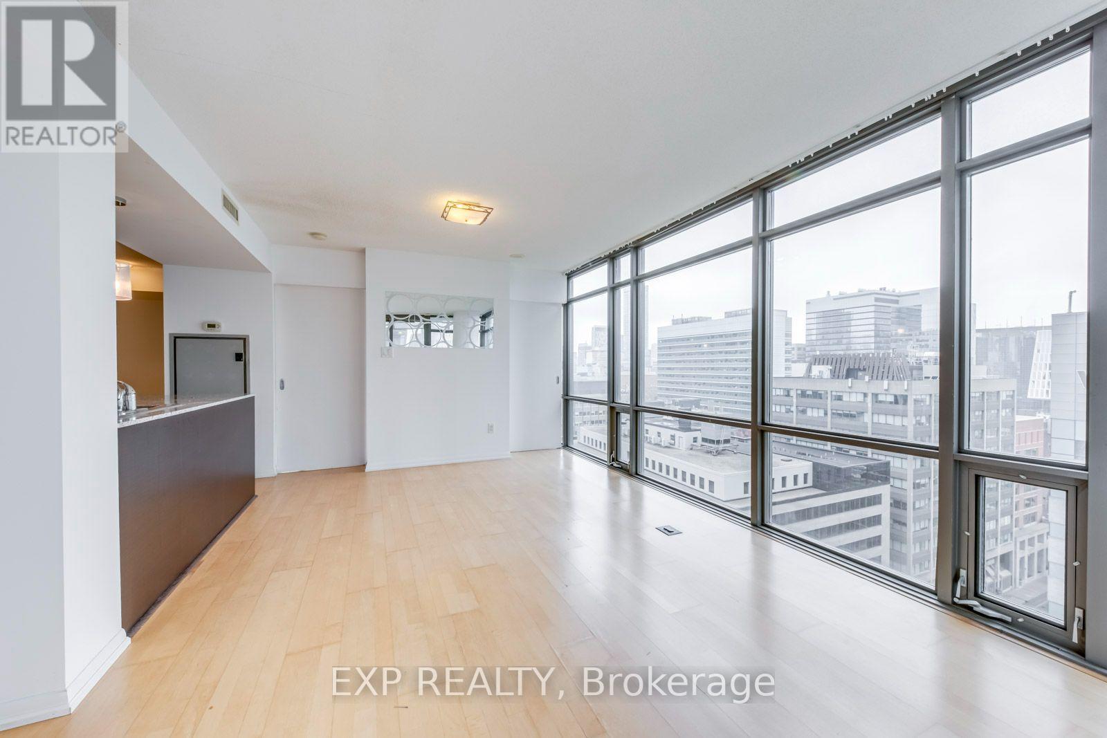 1502 - 38 Grenville Street, Toronto, Ontario  M4X 1A5 - Photo 13 - C13681556