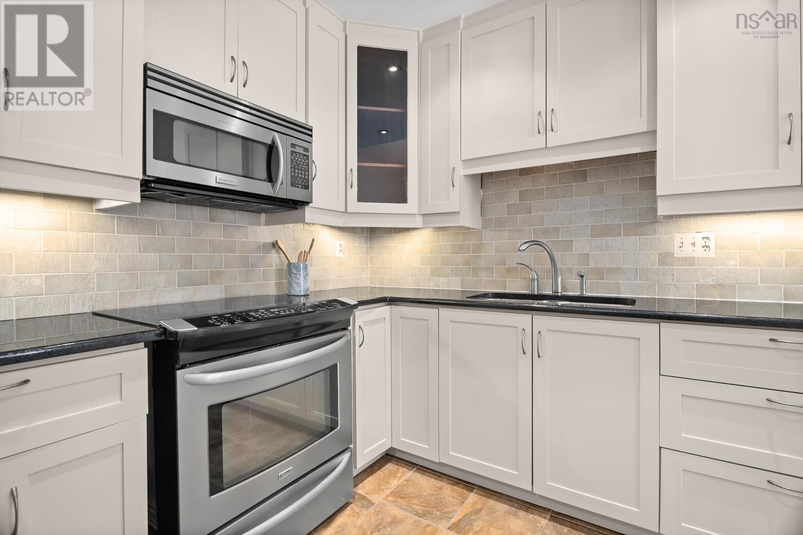 5 1049 South Park Street, Halifax, Nova Scotia  B3H 2W5 - Photo 13 - 202610887
