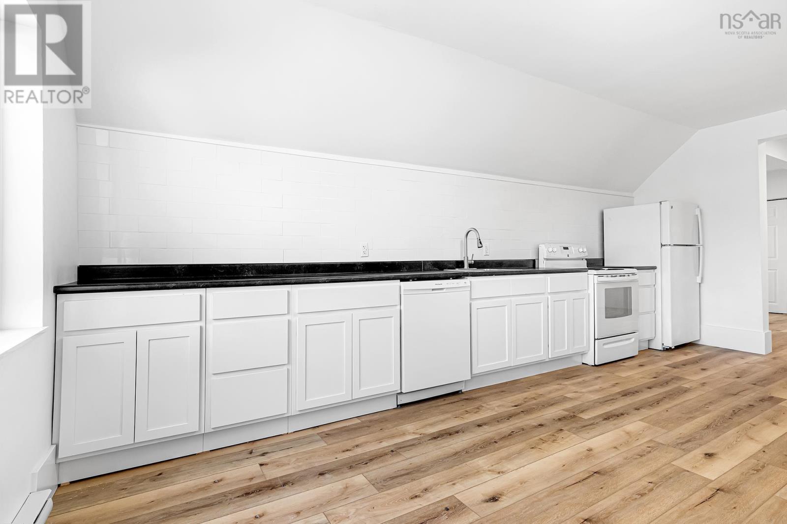 130 Gray Street, Windsor, Nova Scotia  B0N 2T0 - Photo 19 - 202612453