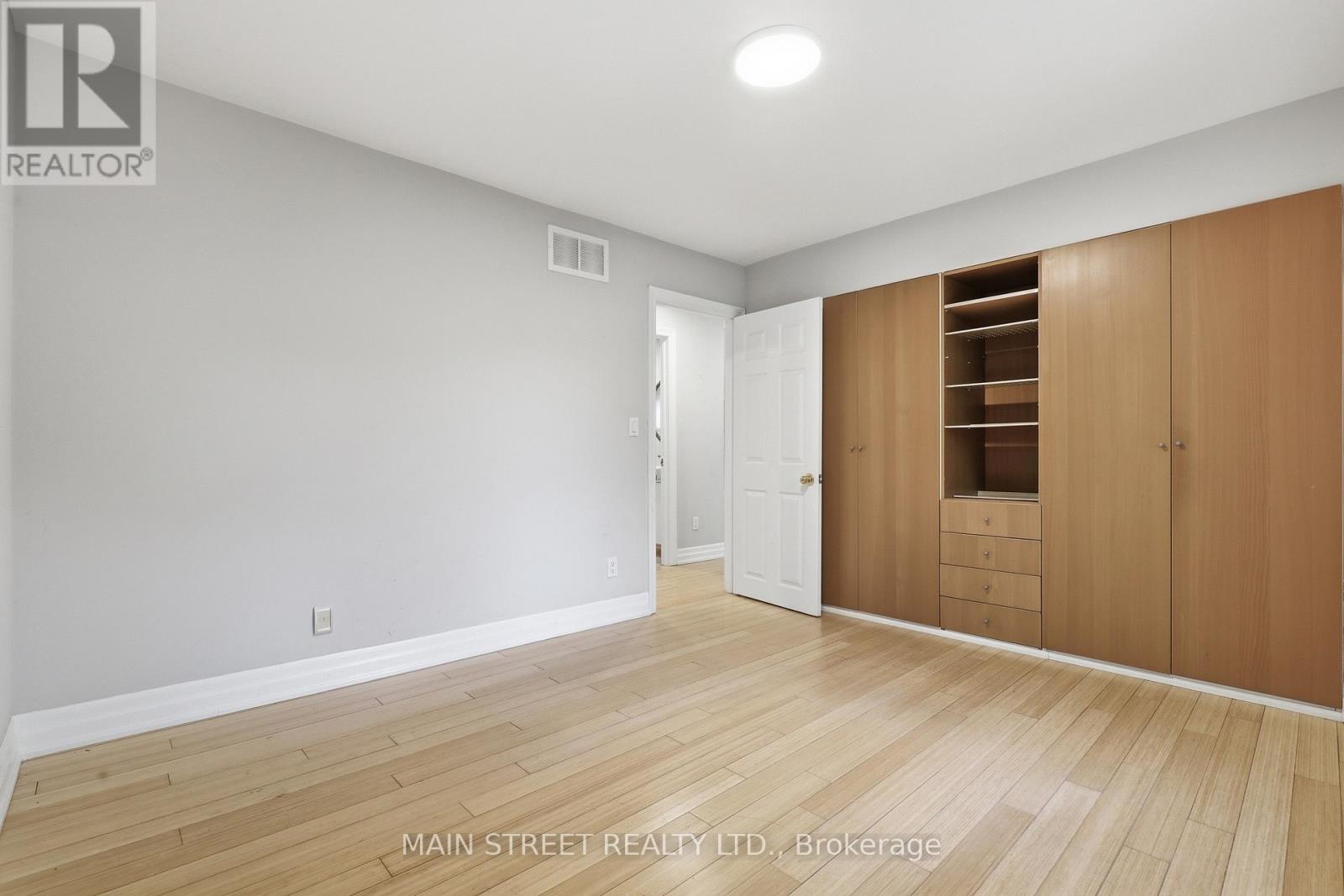 12 Vincent Street, Newmarket, Ontario  L3Y 4G2 - Photo 29 - N13674000