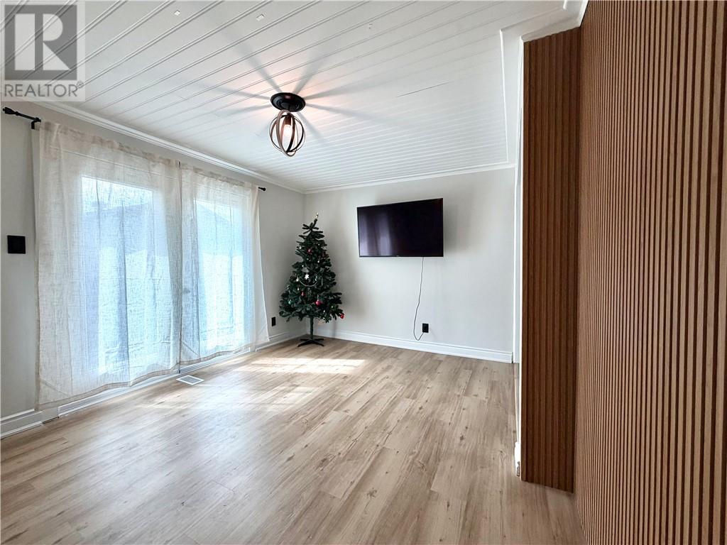1505 Gary Avenue, Sudbury, Ontario  P3A 4G2 - Photo 7 - 2129838