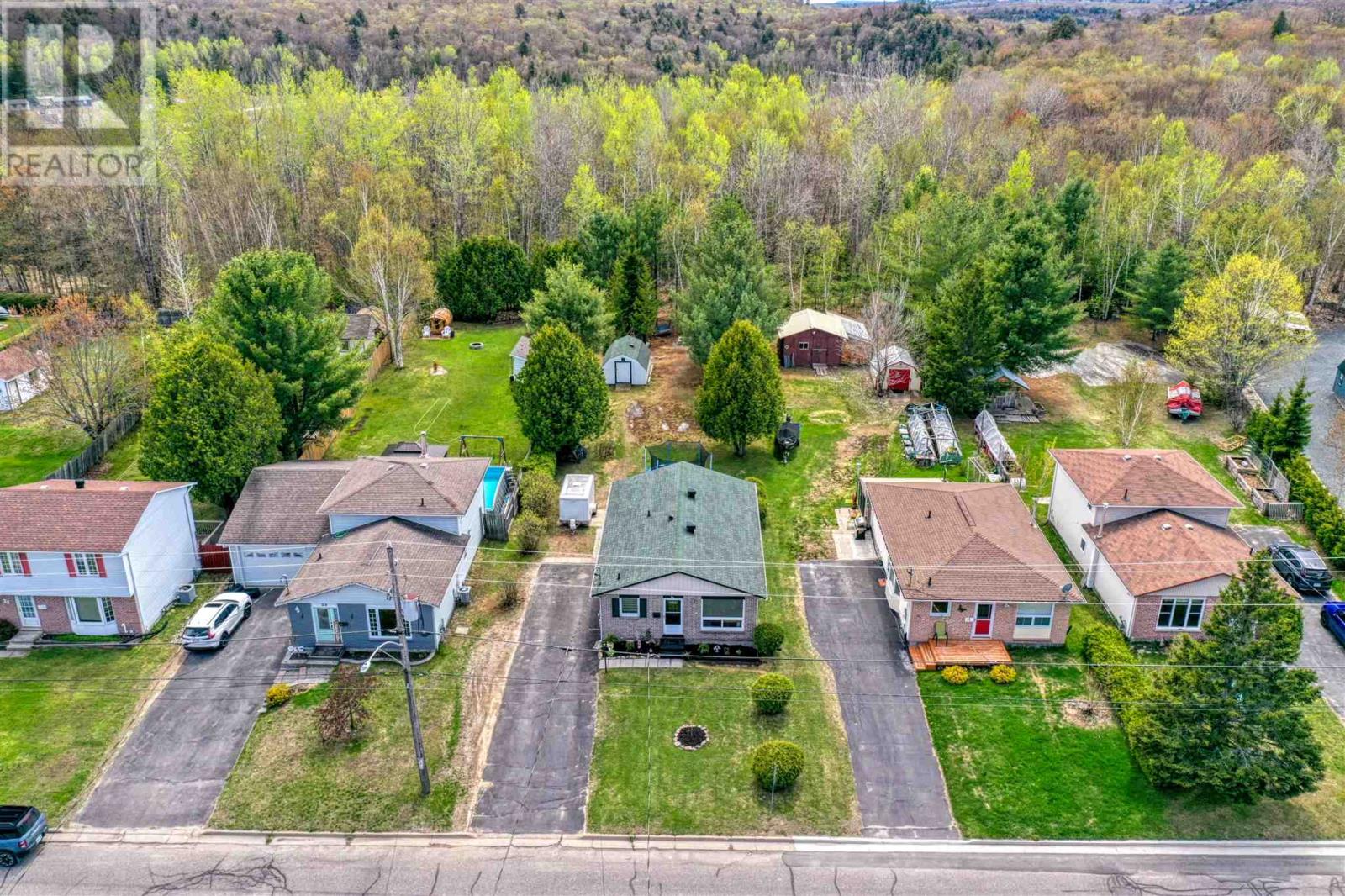 21 Ottawa Ave, Elliot Lake, Ontario  P5A 2P2 - Photo 28 - SM262137