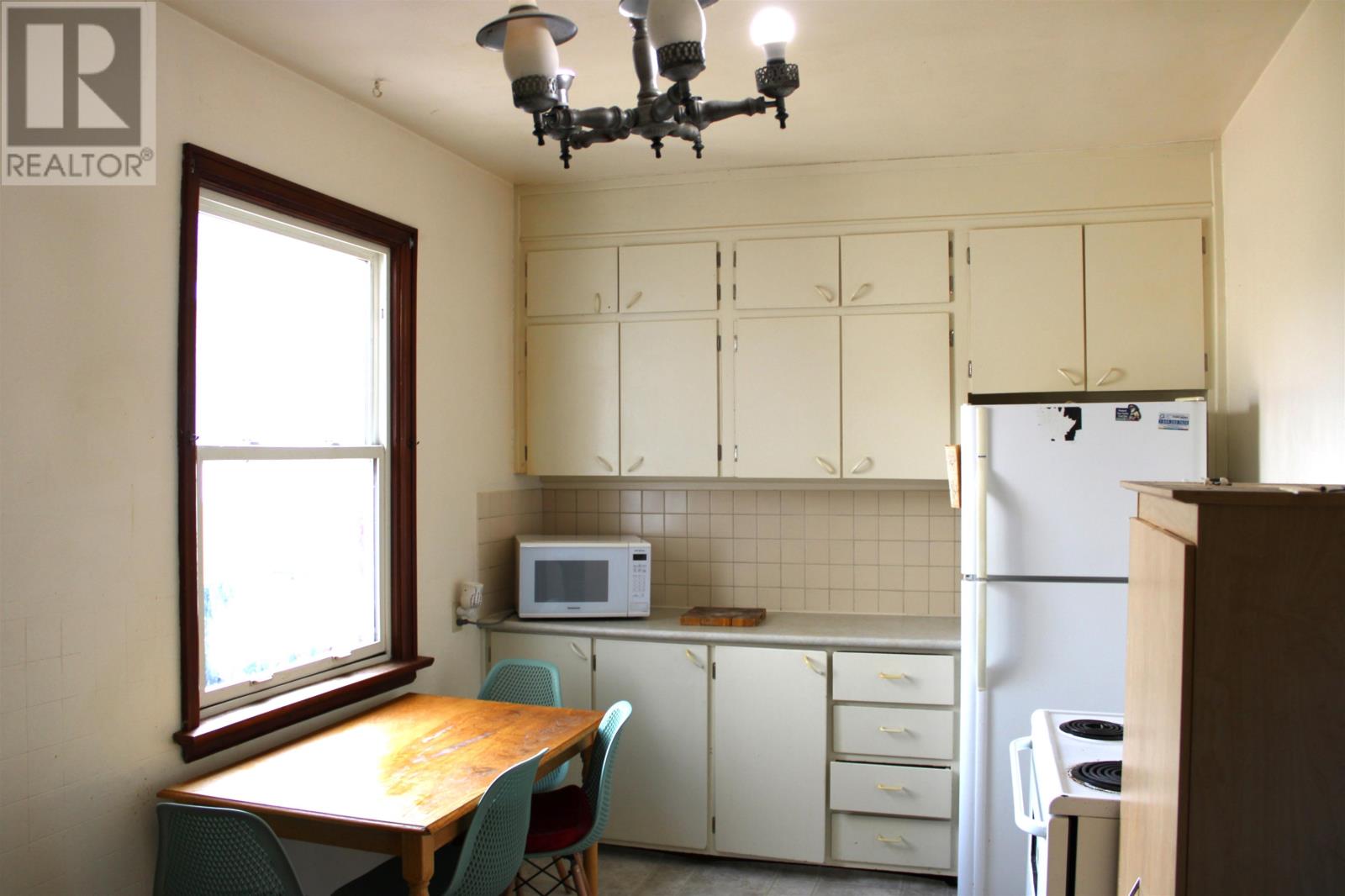 221 Francis St W, Thunder Bay, Ontario  P7E 4C1 - Photo 10 - TB2601566
