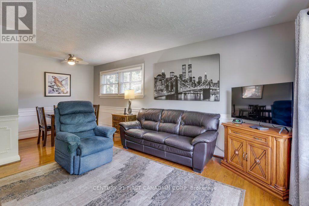 62 Thorncrest Crescent, London South, Ontario  N6J 1K3 - Photo 3 - X13681620