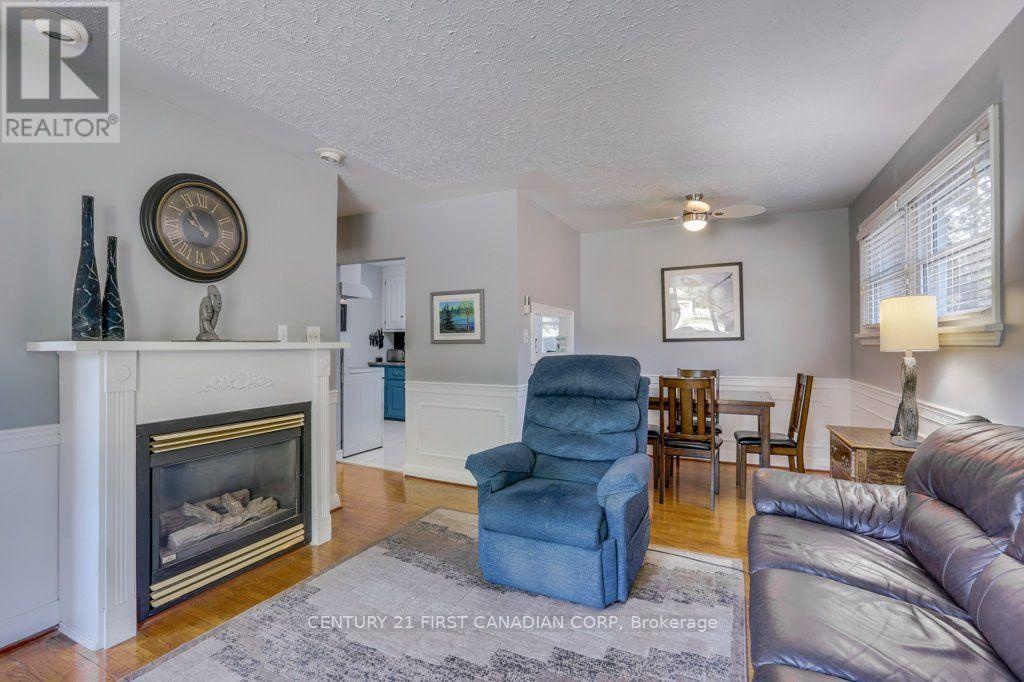62 Thorncrest Crescent, London South, Ontario  N6J 1K3 - Photo 4 - X13681620