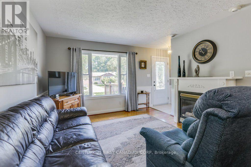62 Thorncrest Crescent, London South, Ontario  N6J 1K3 - Photo 5 - X13681620