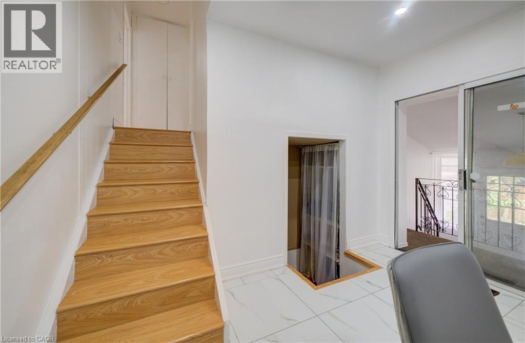 182 Avalon Place, Kitchener, Ontario  N2M 4N8 - Photo 8 - 40853431