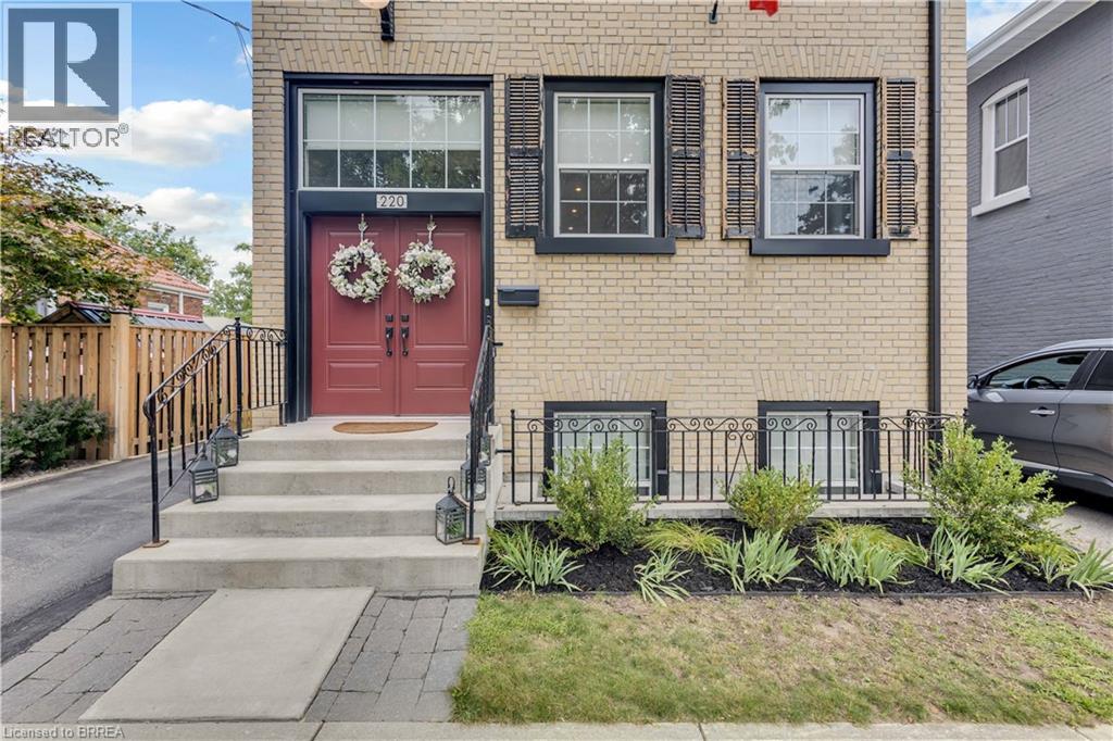 220 Sheridan Street, Brantford, Ontario  N3S 4R1 - Photo 2 - 40855553