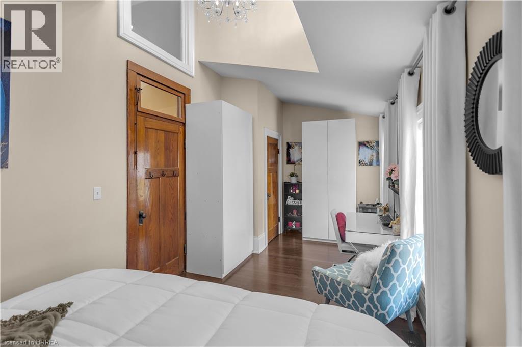 220 Sheridan Street, Brantford, Ontario  N3S 4R1 - Photo 19 - 40855553