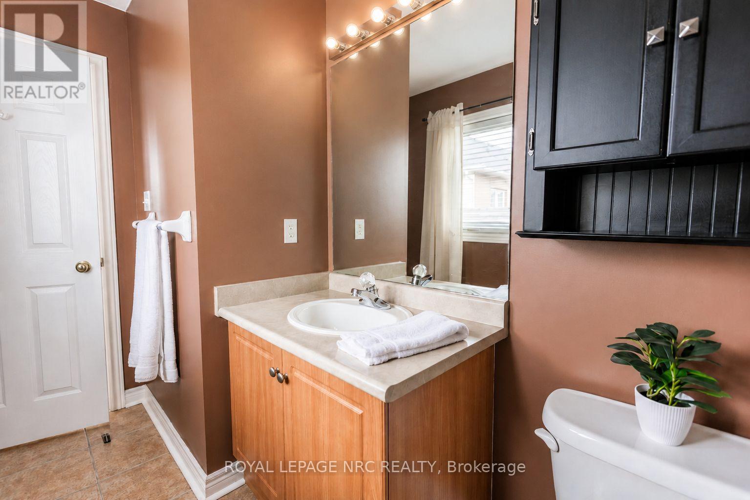 111 Cole Crescent, Niagara-On-The-Lake, Ontario  L0S 1J0 - Photo 19 - X13681592