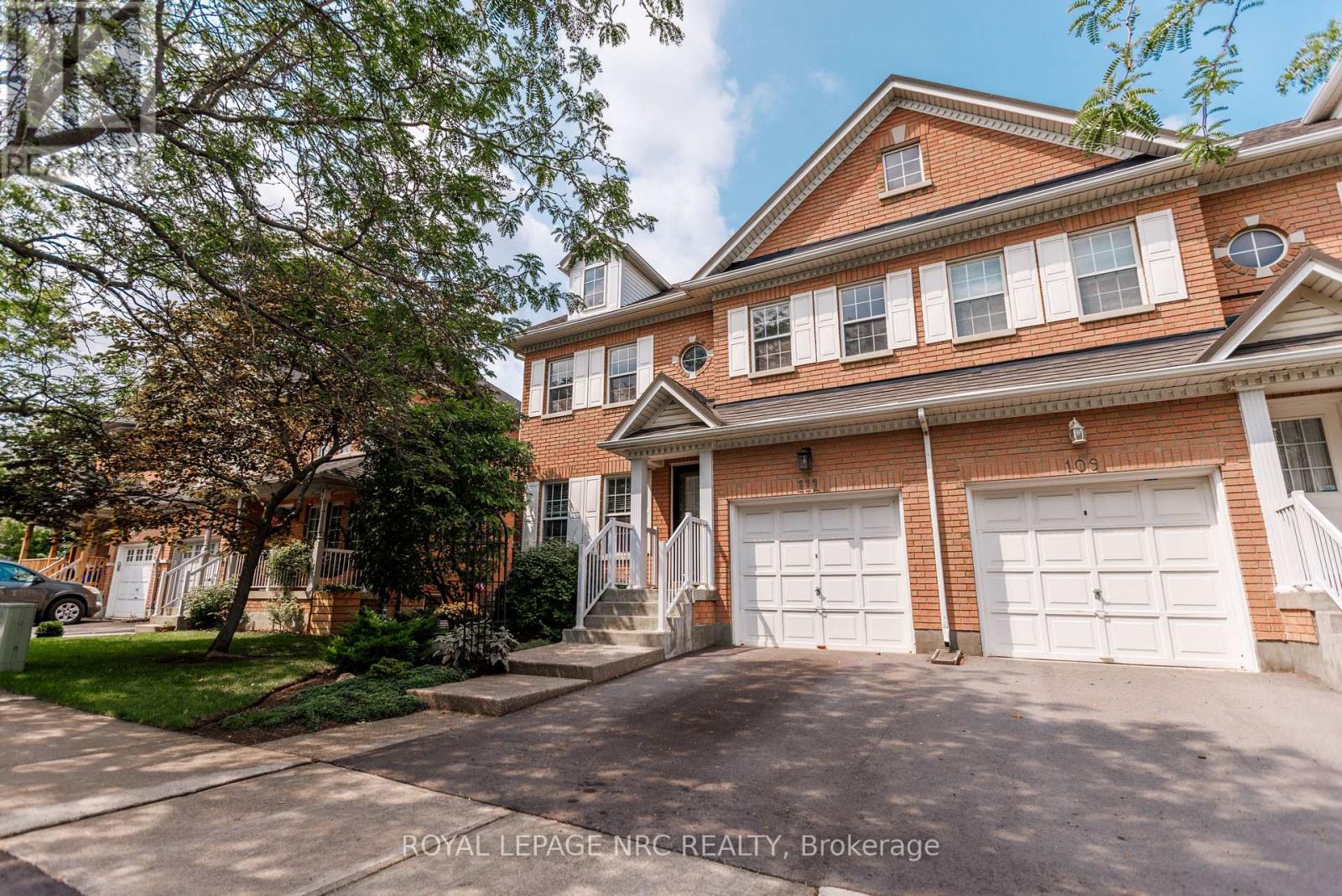111 Cole Crescent, Niagara-On-The-Lake, Ontario  L0S 1J0 - Photo 2 - X13681592
