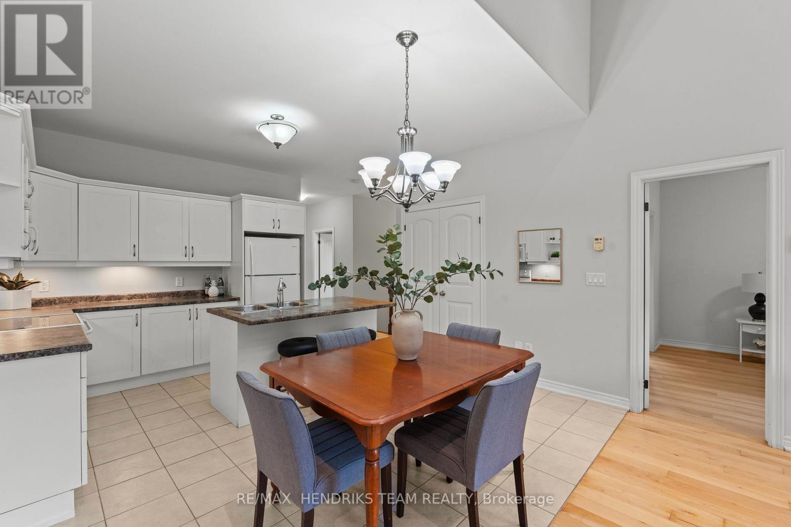 58 Videl Crescent N, St. Catharines, Ontario  L2W 0A3 - Photo 16 - X13681606
