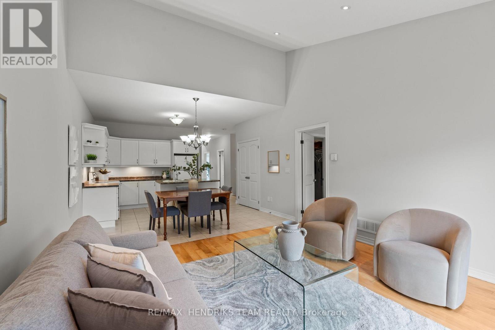 58 Videl Crescent N, St. Catharines, Ontario  L2W 0A3 - Photo 19 - X13681606