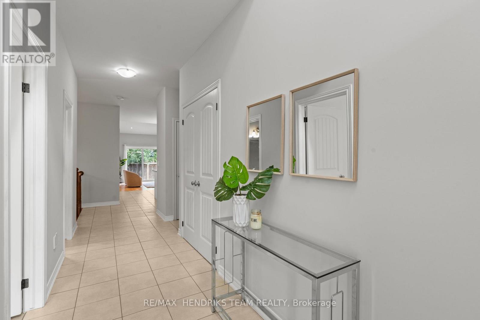 58 Videl Crescent N, St. Catharines, Ontario  L2W 0A3 - Photo 5 - X13681606
