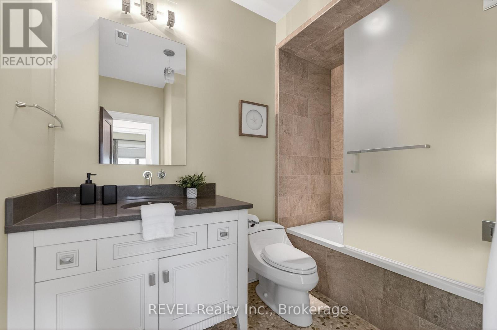 3067 Thunder Bay Road, Fort Erie, Ontario  L0S 1N0 - Photo 28 - X13681612