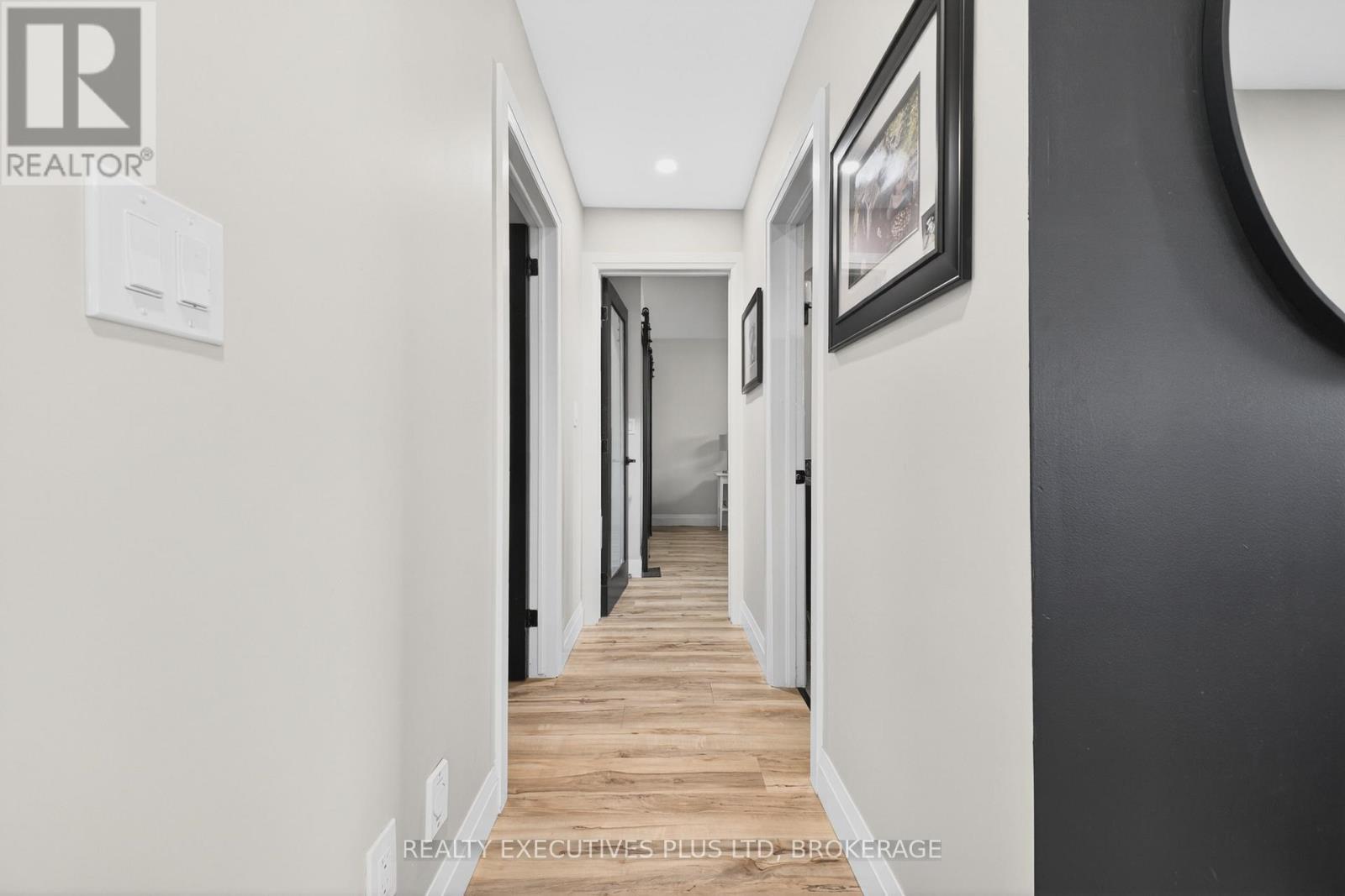 6410 Sherwood Road, Niagara Falls, Ontario  L2E 5M1 - Photo 17 - X13681630