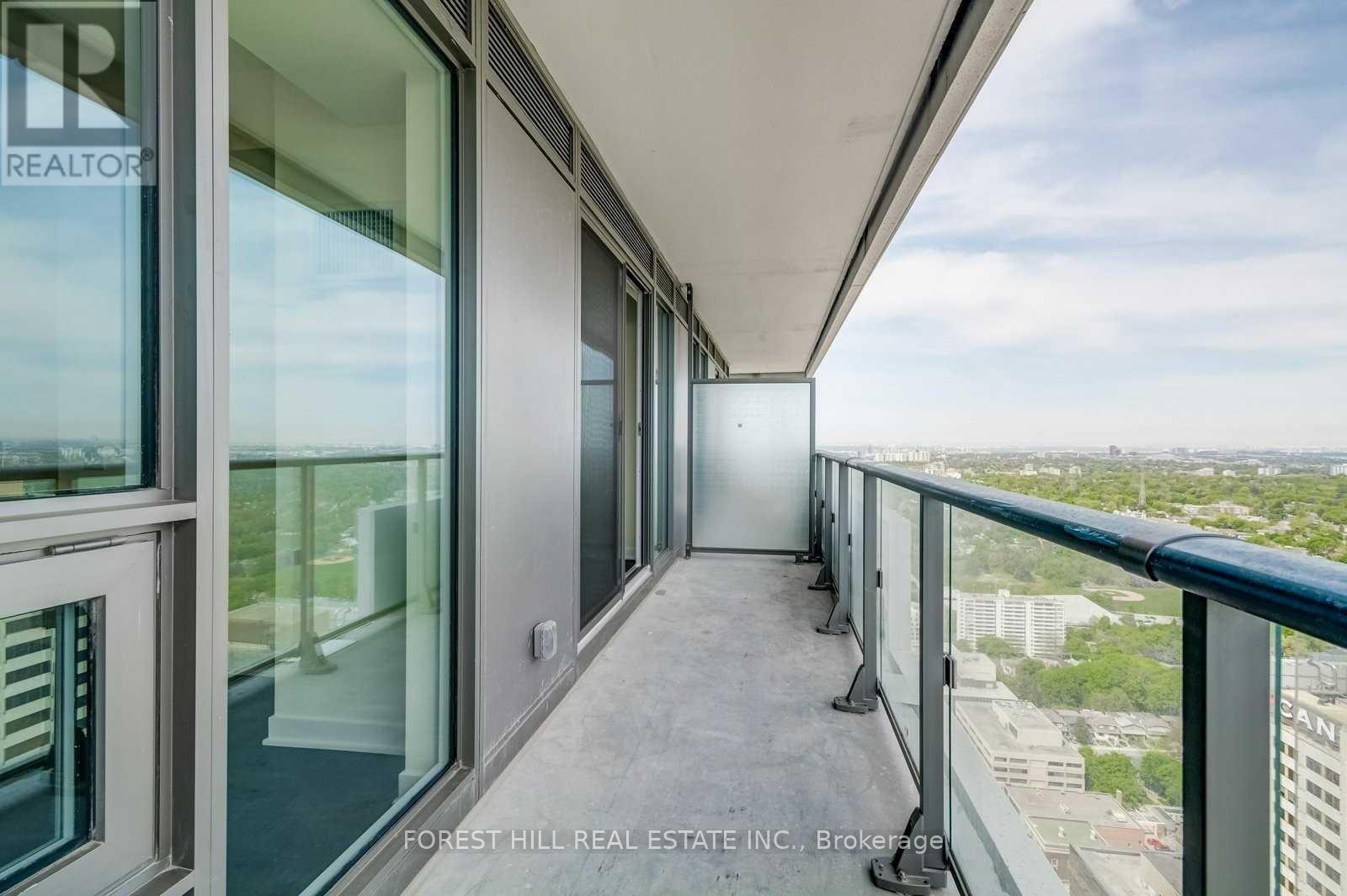 5610 - 2221 YONGE STREET Toronto (Mount Pleasant West), ON M4S 2B4