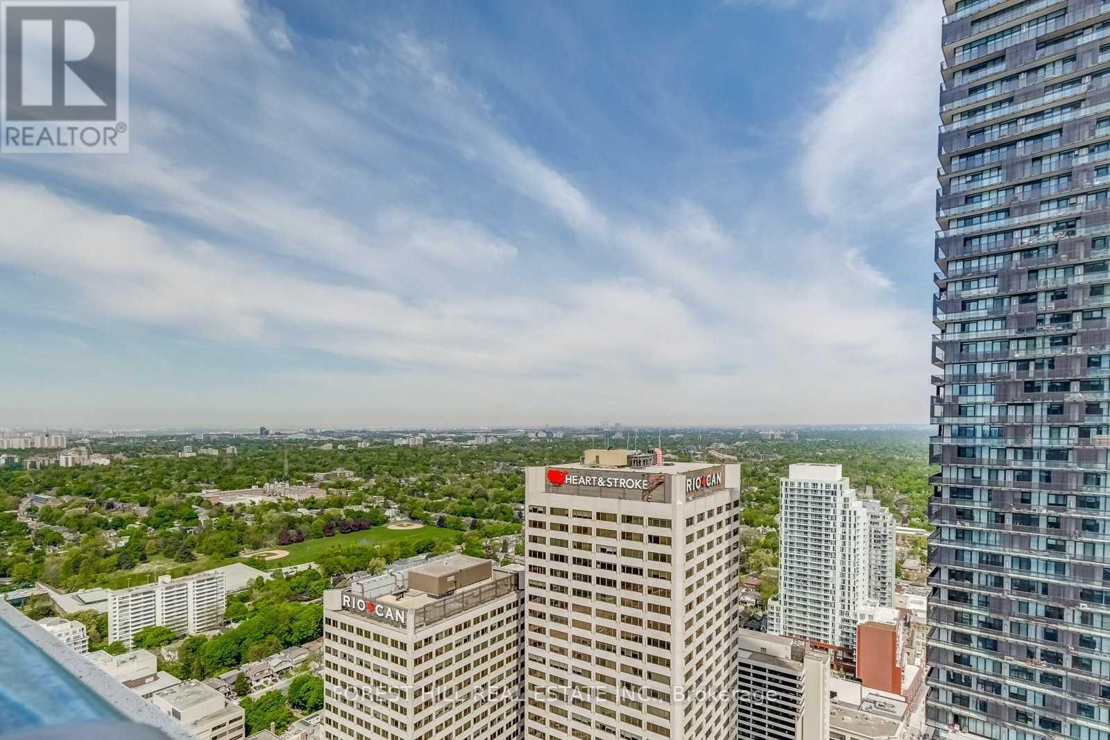 5610 - 2221 YONGE STREET Toronto (Mount Pleasant West), ON M4S 2B4