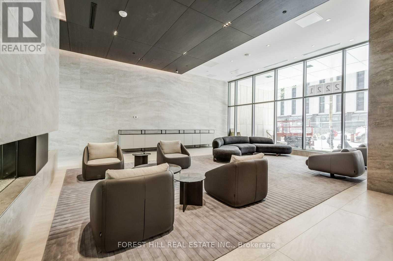 5610 - 2221 YONGE STREET Toronto (Mount Pleasant West), ON M4S 2B4