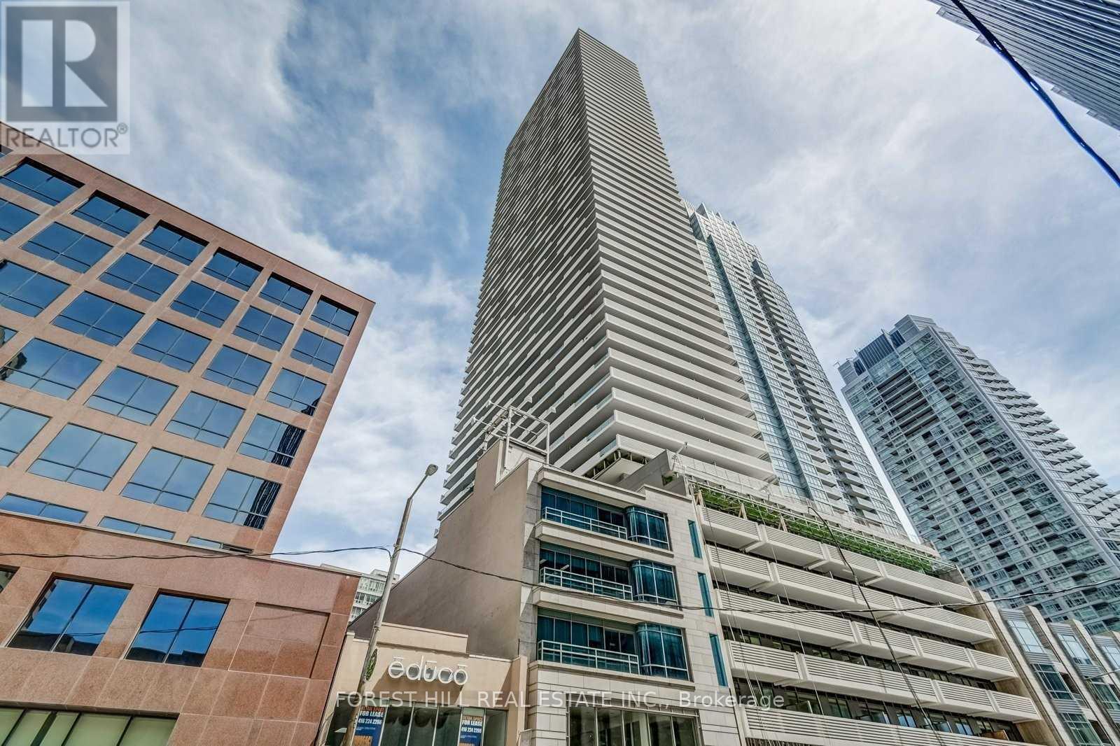 5610 - 2221 YONGE STREET, Toronto, Ontario