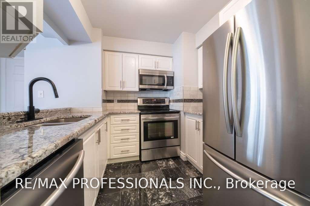 610 - 99 Hayden Street, Toronto, Ontario  M4Y 3B4 - Photo 9 - C13681666