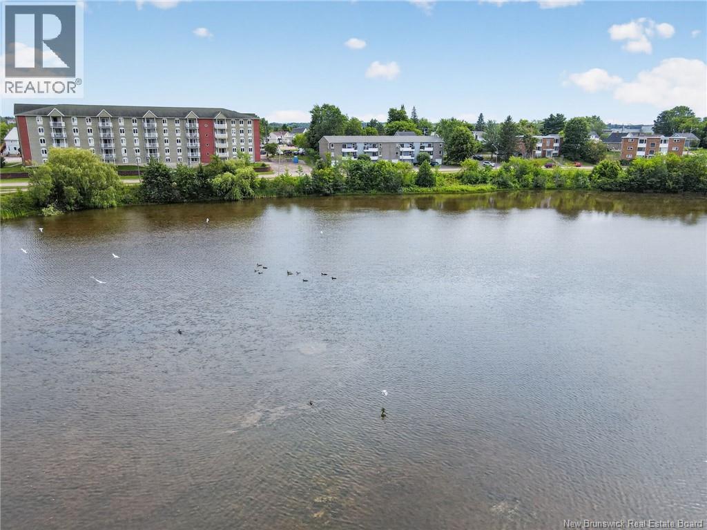 60 Westmount Boulevard Unit# 1, Moncton, New Brunswick  E1E 4G8 - Photo 40 - NB146072