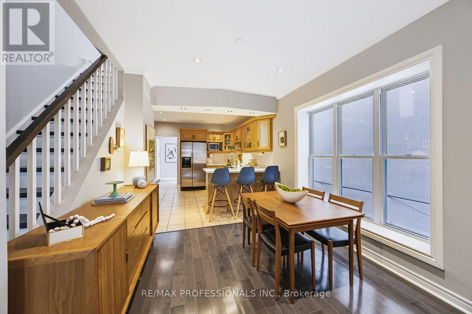 3 Blakley Avenue, Toronto, Ontario  M6N 3Y4 - Photo 10 - W13681644