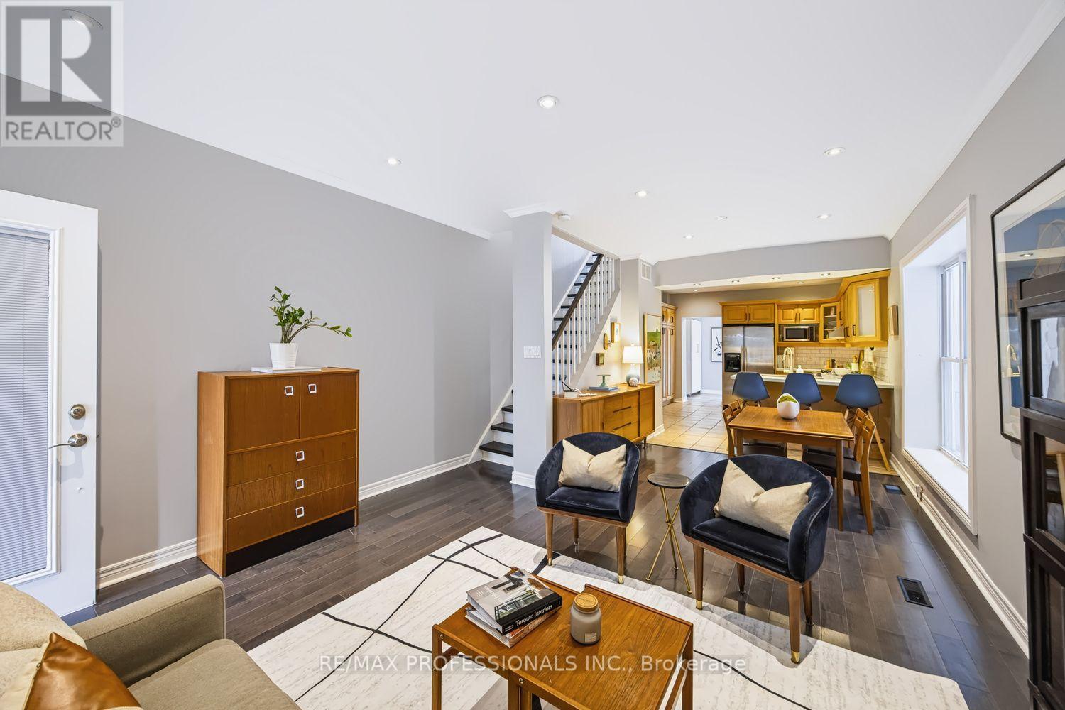 3 Blakley Avenue, Toronto, Ontario  M6N 3Y4 - Photo 17 - W13681644