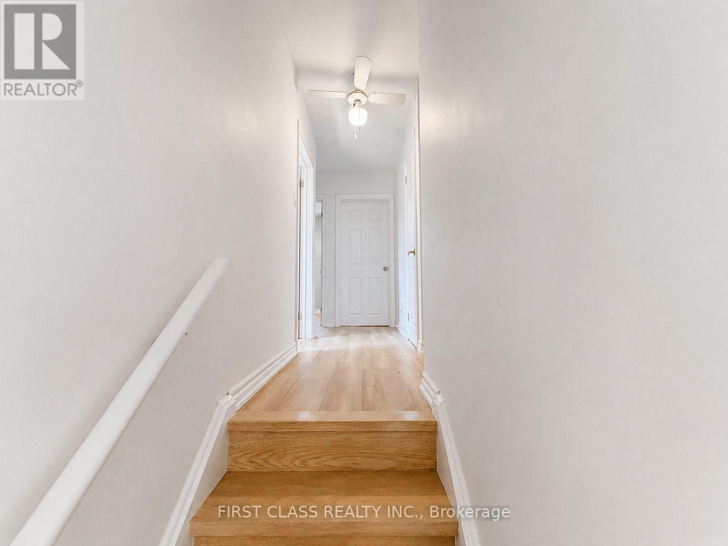 1323 Redbank Crescent, Oakville, Ontario  L6H 1Y4 - Photo 10 - W13681664