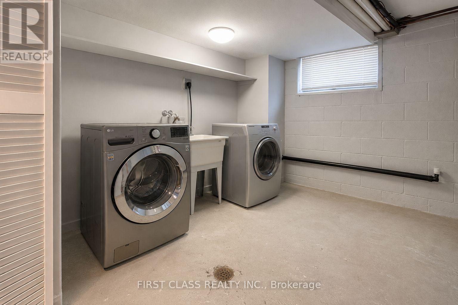 1323 Redbank Crescent, Oakville, Ontario  L6H 1Y4 - Photo 21 - W13681664
