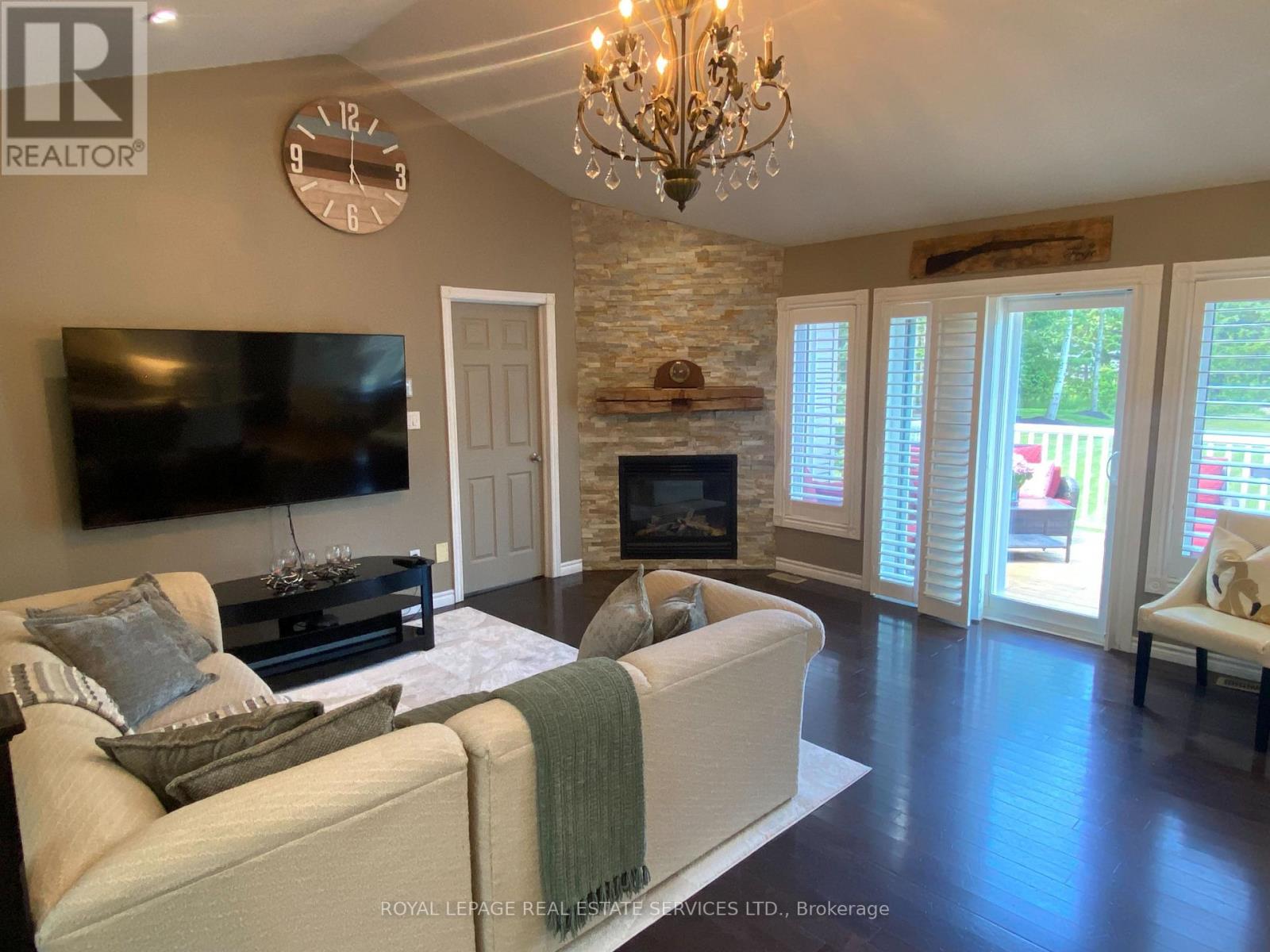 2 Alexandra Lane, Wasaga Beach, Ontario  L9Z 1N5 - Photo 9 - S13608282
