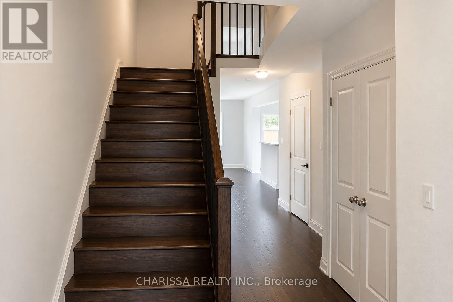 41 Dennis Drive, West Lincoln, Ontario  L0R 2A0 - Photo 4 - X13681662